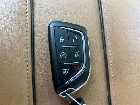 Used 2022 Cadillac Escalade Sport w/ LPO, ONYX Package RWD image 34