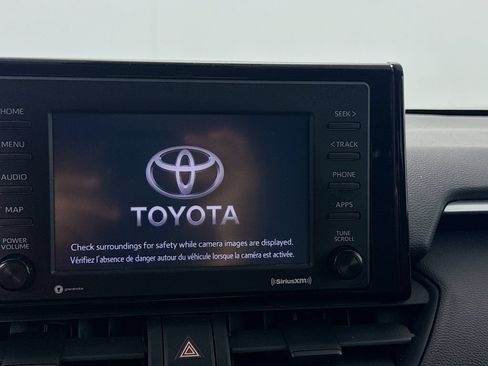 Used 2020 Toyota RAV4 XLE w/ Convenience Package FWD image 13