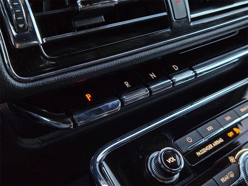 Used 2024 Lincoln Navigator Reserve image 22