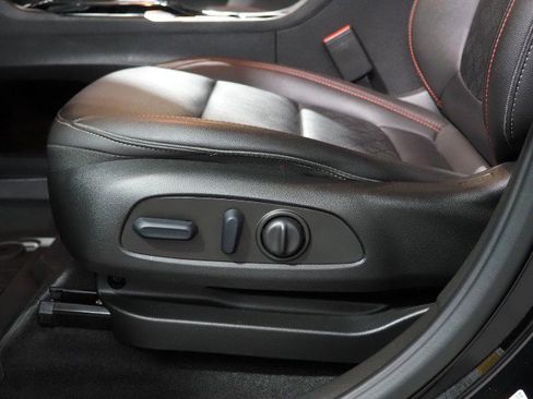 Used 2023 Chevrolet Bolt EUV Premier w/ Sun & Sound Package image 57