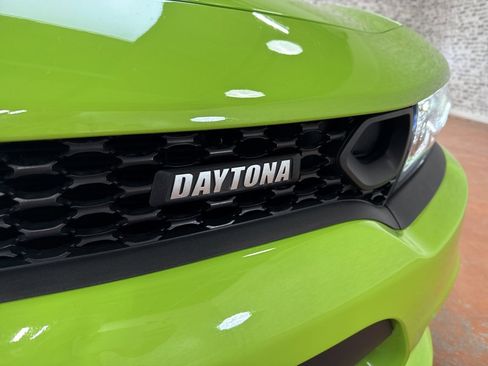 Used 2023 Dodge Charger Scat Pack w/ Daytona Edition Group image 3