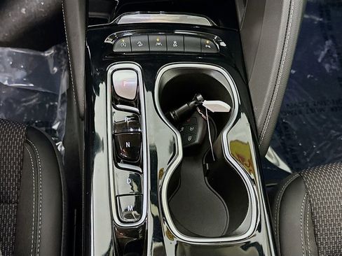 Used 2023 Buick Envision Preferred image 23