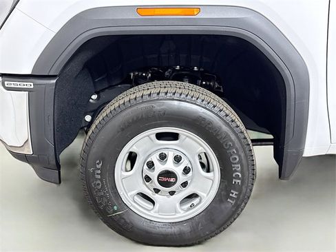 New 2025 GMC Sierra 2500 Pro w/ Convenience Package image 16