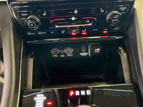 Used 2024 Jeep Grand Cherokee Limited 4xe image 39