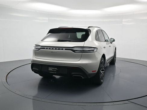 Used 2026 Porsche Macan image 30