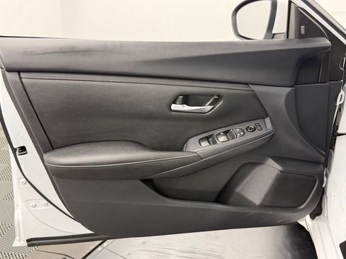 Used 2024 Nissan Sentra SV FWD image 19