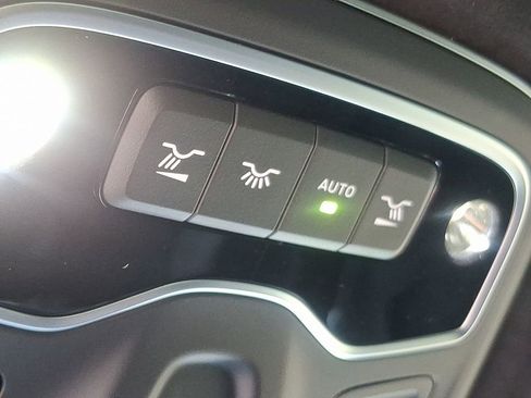 Used 2025 Lotus Emira RWD image 26