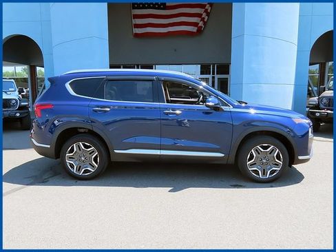 Used 2023 Hyundai Santa Fe Limited w/ Cargo Package AWD/4WD image 2