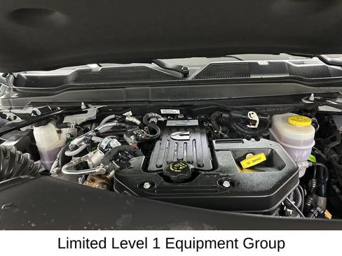 Used 2025 RAM 2500 Limited AWD/4WD image 19
