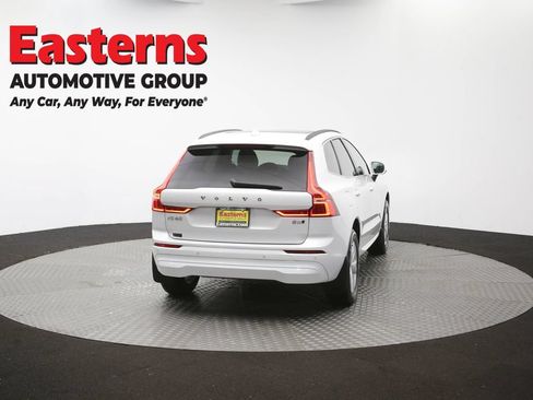 Used 2022 Volvo XC60 B5 Momentum AWD/4WD image 41