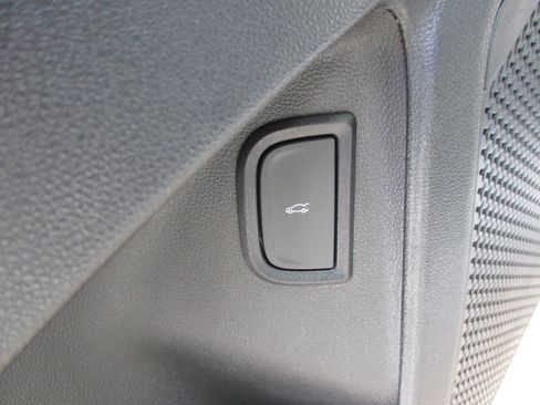 Used 2024 Chevrolet Blazer EV RS image 16