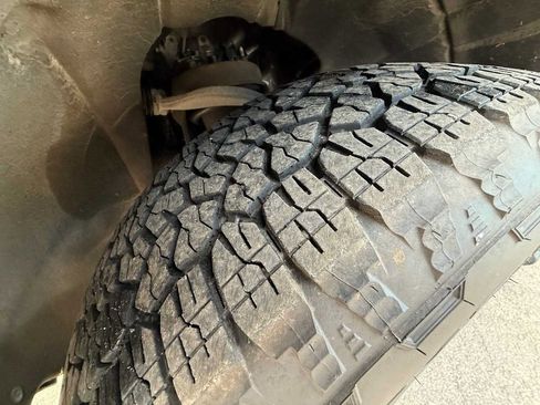 Used 2022 Chevrolet Tahoe Z71 w/ Luxury Package image 64