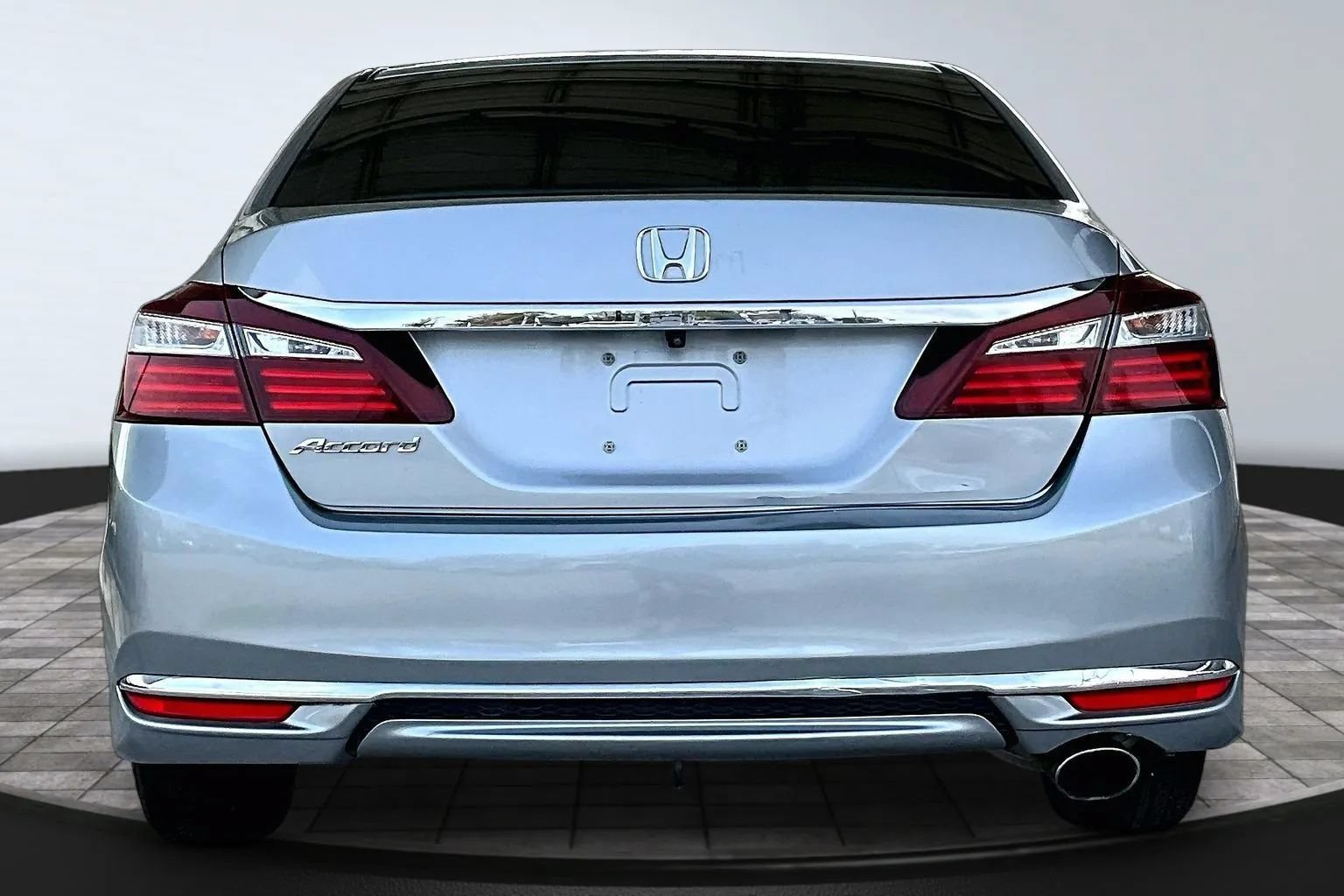 Used 2016 Honda Accord LX image 5