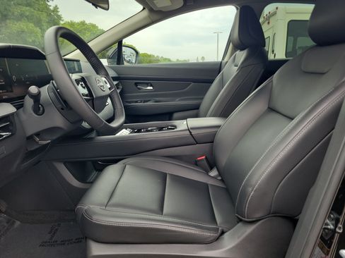 Certified 2025 Nissan Murano SV FWD image 23