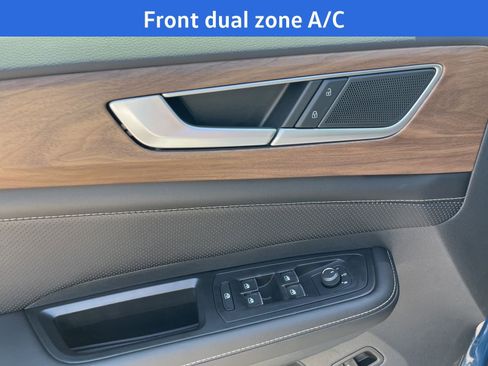 New 2026 Volkswagen Atlas SE FWD image 8