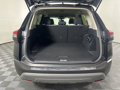 Used 2023 Nissan Rogue SV image 12