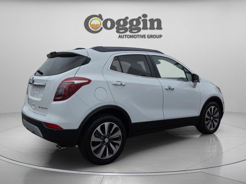 Used 2018 Buick Encore Essence FWD image 5