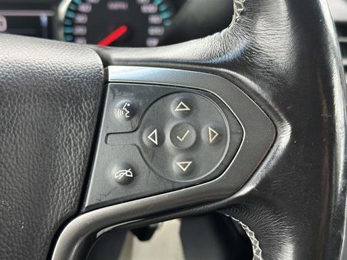 Used 2018 Chevrolet Suburban LS image 16