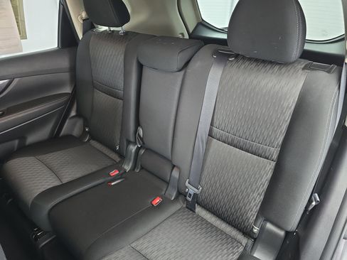 Certified 2019 Nissan Rogue SV w/ Sun & Sound Touring Package image 14