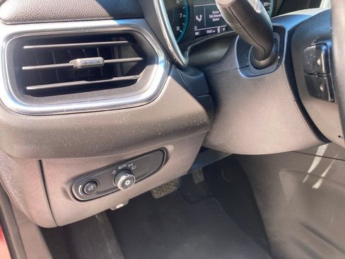 Used 2018 Chevrolet Equinox LT AWD/4WD image 19