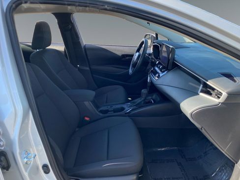 Used 2025 Toyota Corolla LE image 15