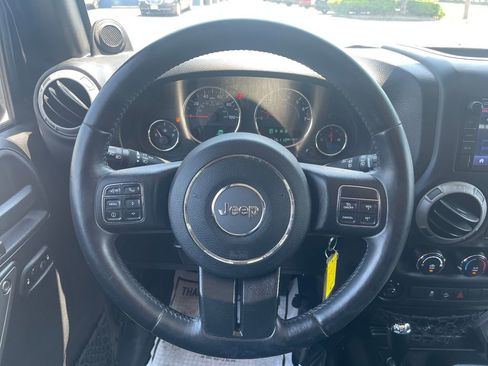 Used 2014 Jeep Wrangler Sport AWD/4WD image 20