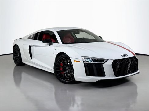 Used 2018 Audi R8 V10 w/ Premium Package image 40