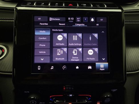 Used 2024 Jeep Grand Cherokee Laredo RWD image 25