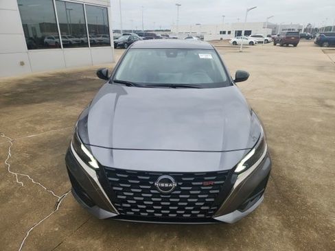 Certified 2024 Nissan Altima 2.5 SR w/ SR Premium Package image 7