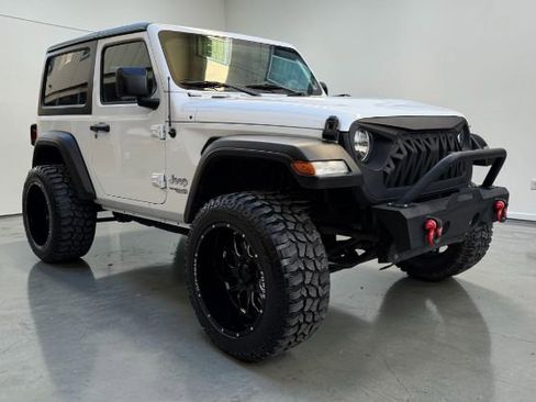 Used 2019 Jeep Wrangler Sport image 8