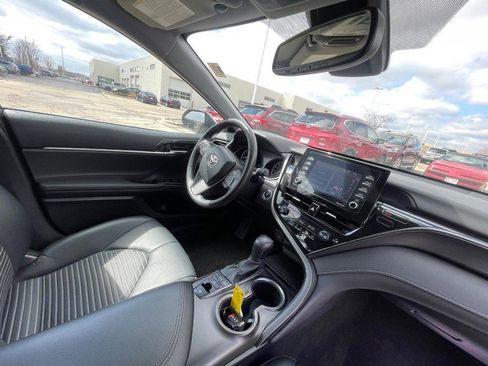 Used 2023 Chevrolet Colorado W/T image 6