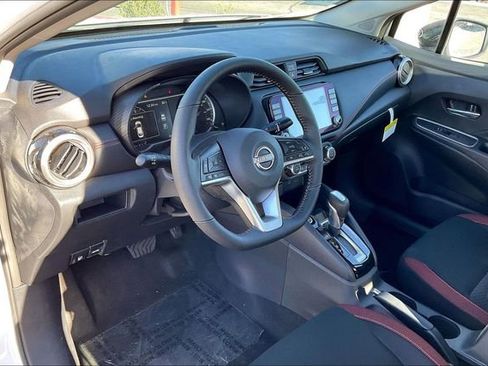 New 2025 Nissan Versa SR w/ Trunk Package FWD image 5