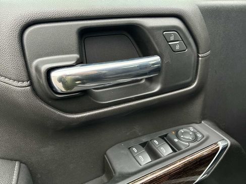 Used 2021 GMC Sierra 1500 Elevation w/ Preferred Package image 23