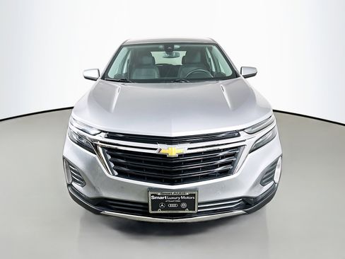 Used 2024 Chevrolet Equinox LT image 2