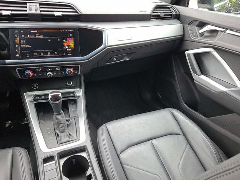 Used 2023 Audi Q3 2.0T Premium Plus w/ Premium Plus Package AWD/4WD image 11