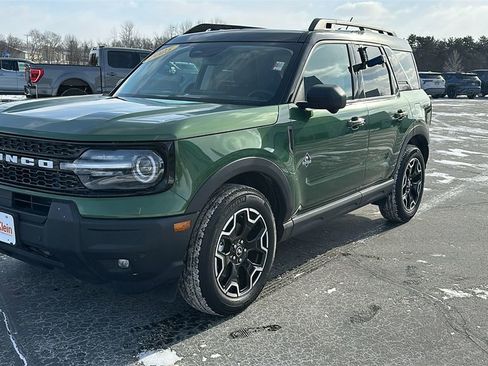 Used 2025 Ford Bronco Sport Outer Banks w/ Outer Banks Tech Package+ image 3