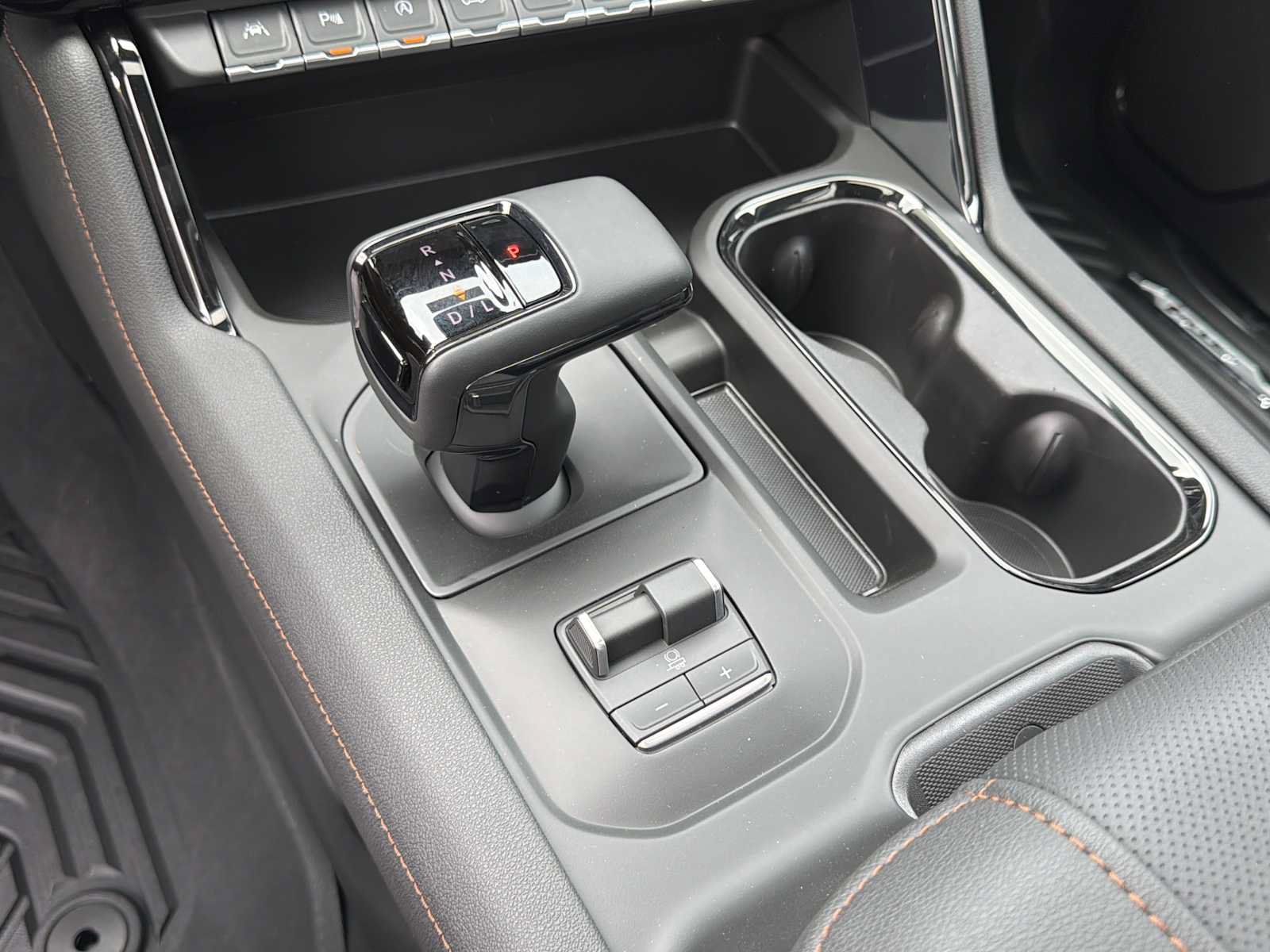 New 2026 GMC Sierra 1500 AT4 w/ AT4 Premium Package AWD/4WD image 5