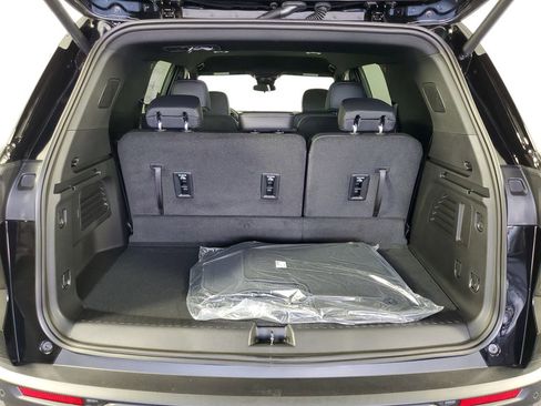 New 2026 Chevrolet Traverse LT w/ Midnight/Sport Edition FWD image 31