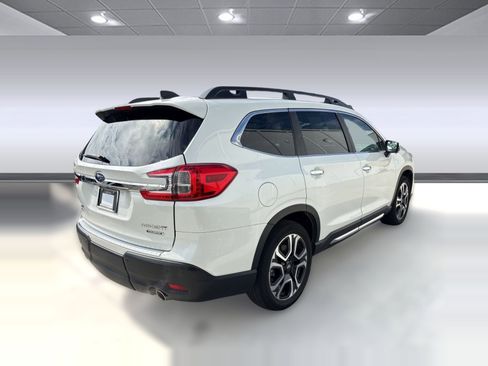 Used 2023 Subaru Ascent Touring image 9