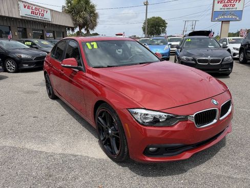 Used 2017 BMW 320i Sedan RWD image 3