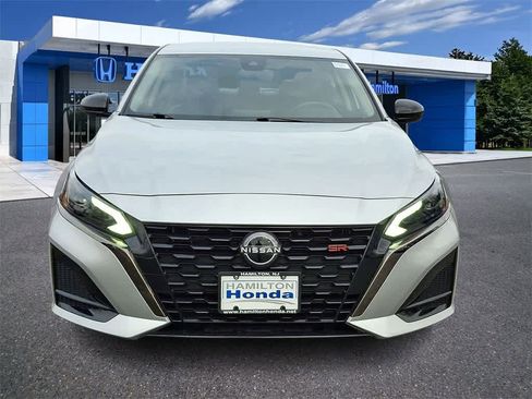 Used 2023 Nissan Altima 2.5 SR image 28