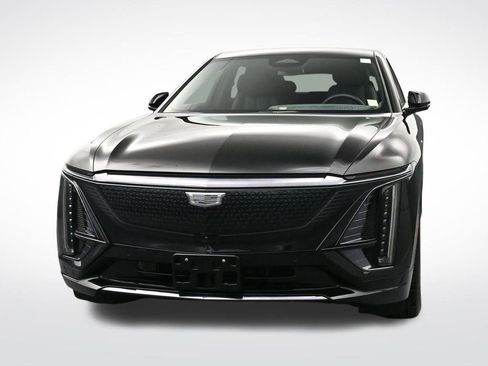 Used 2025 Cadillac Lyriq Sport w/ LPO, Floor Liner Package RWD image 8
