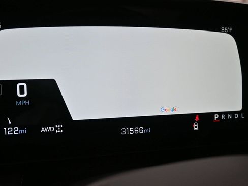 Used 2025 Chevrolet Equinox LT w/ Safety and Technology Package AWD/4WD image 3