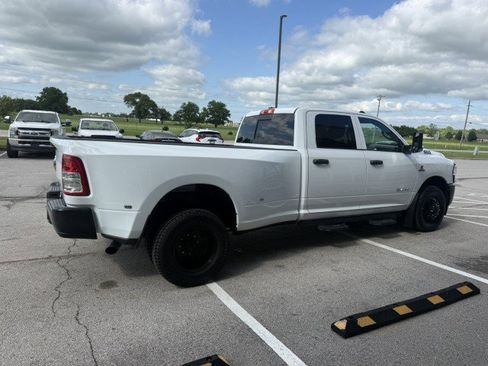 Used 2022 RAM 3500 Tradesman RWD image 2