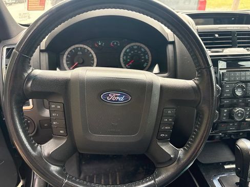Used 2011 Ford Escape Limited w/ 302A Rapid Spec Order Code AWD/4WD image 17