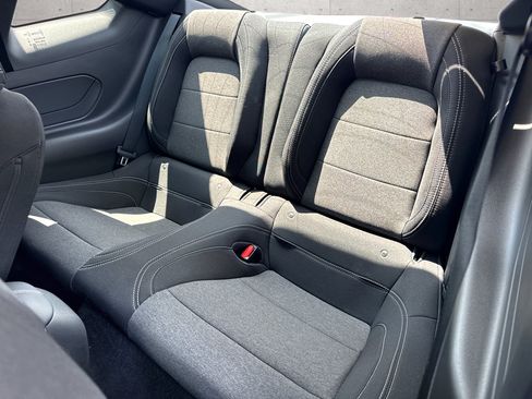Used 2025 Ford Mustang Coupe RWD image 9