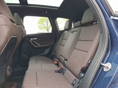 Used 2023 BMW X1 xDrive28i w/ Convenience Package AWD/4WD image 10