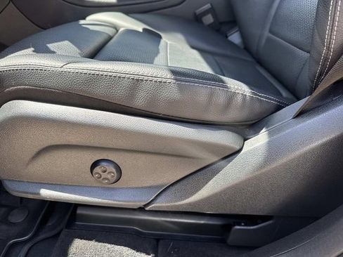 Used 2022 Mercedes-Benz GLC 300 image 12