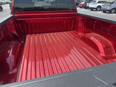New 2026 GMC Sierra 2500 SLT AWD/4WD image 5