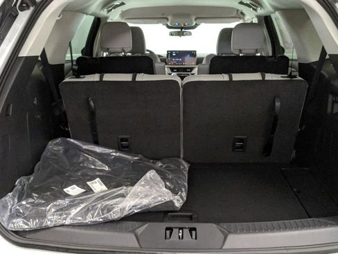 New 2025 Ford Explorer Active w/ Active Comfort Package image 37